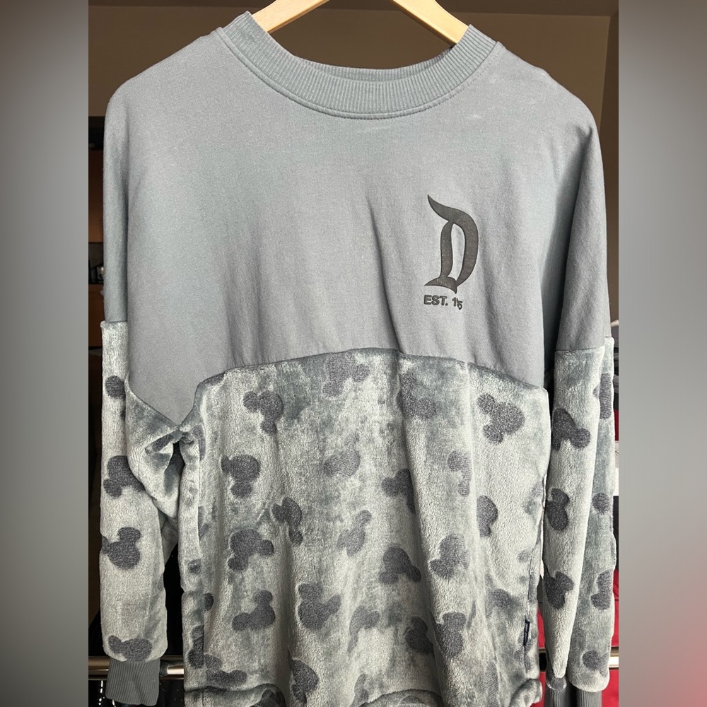 Disneyland Gray Fuzzy Mickey Icons Spirit Jersey (XS)